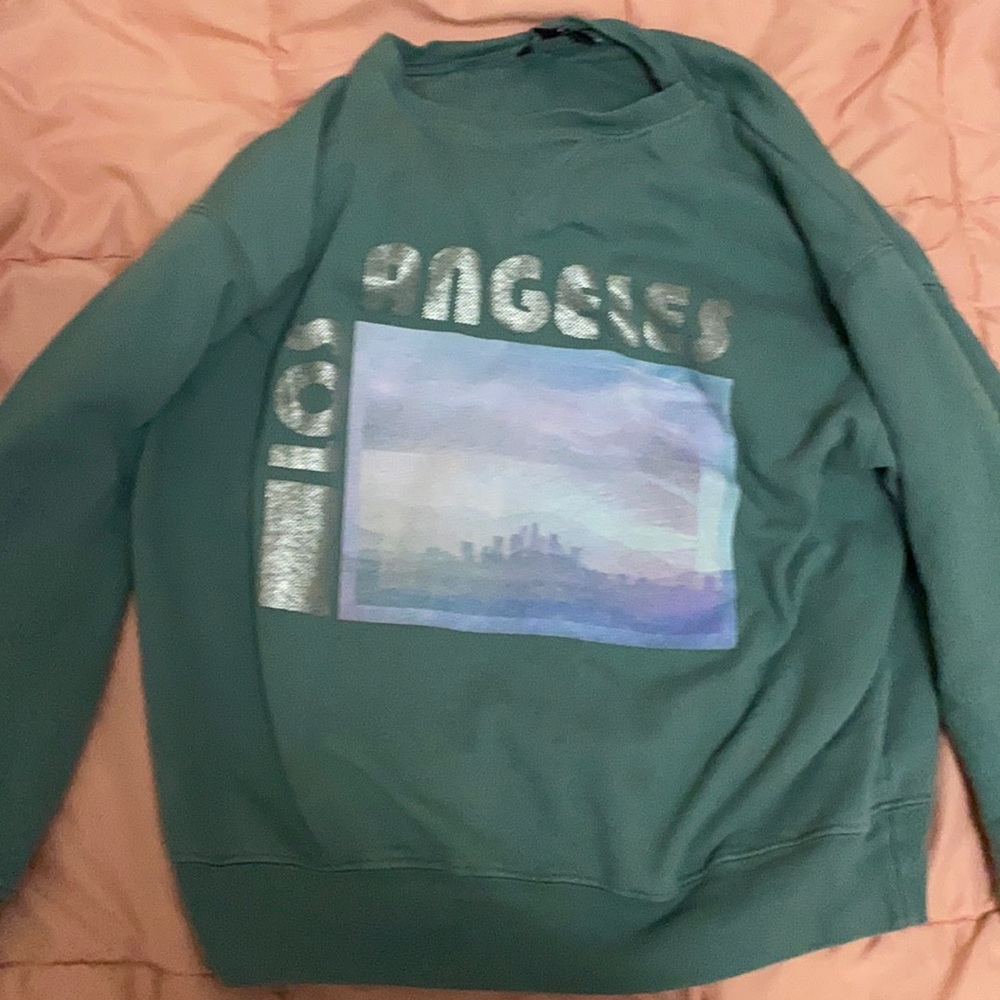 barely worn american eagle “los angeles” sweatshirt